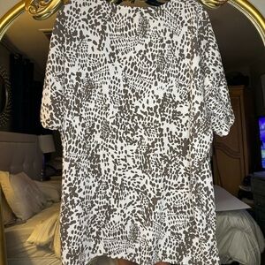 Oversized animal print blouse size xl
